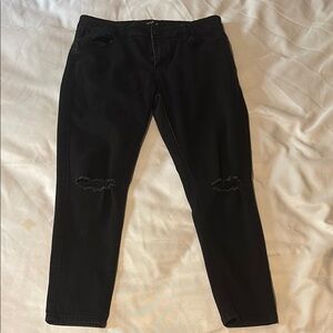 Sleek Black Ankle Jeans for Women